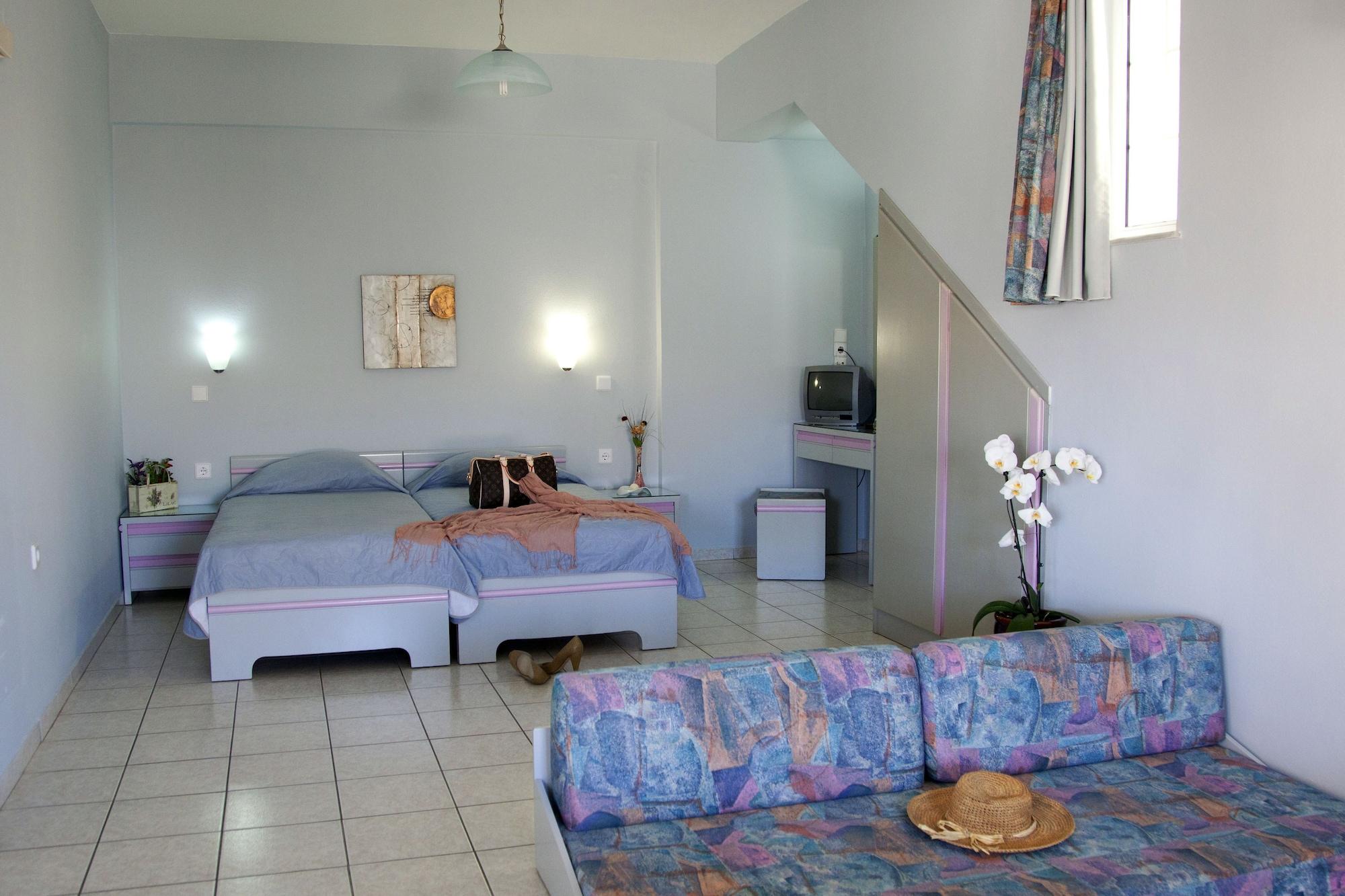 Ermis Suites Platanias  Exterior photo
