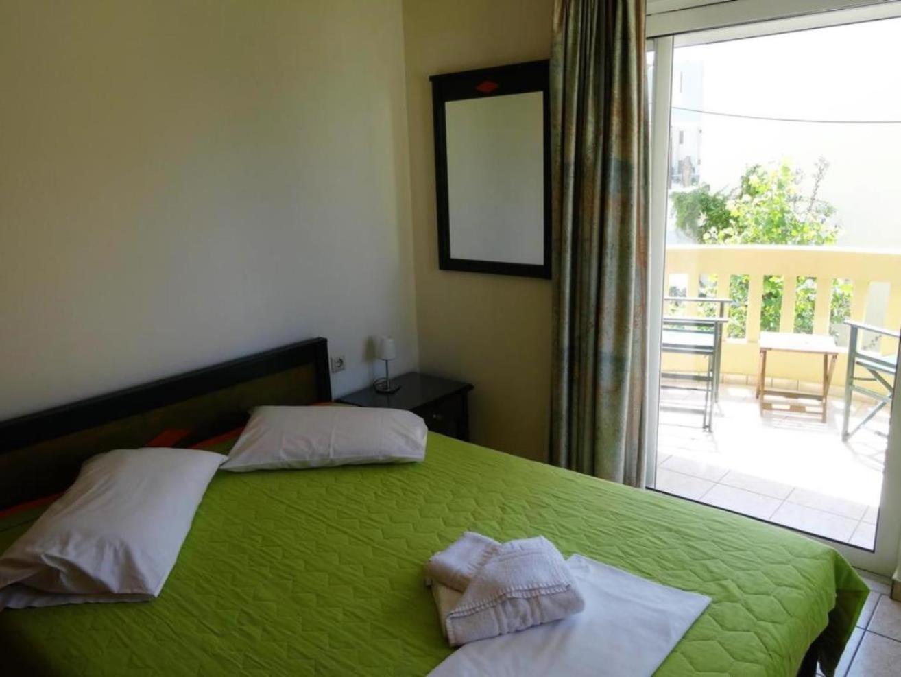 Ermis Suites Platanias  Room photo