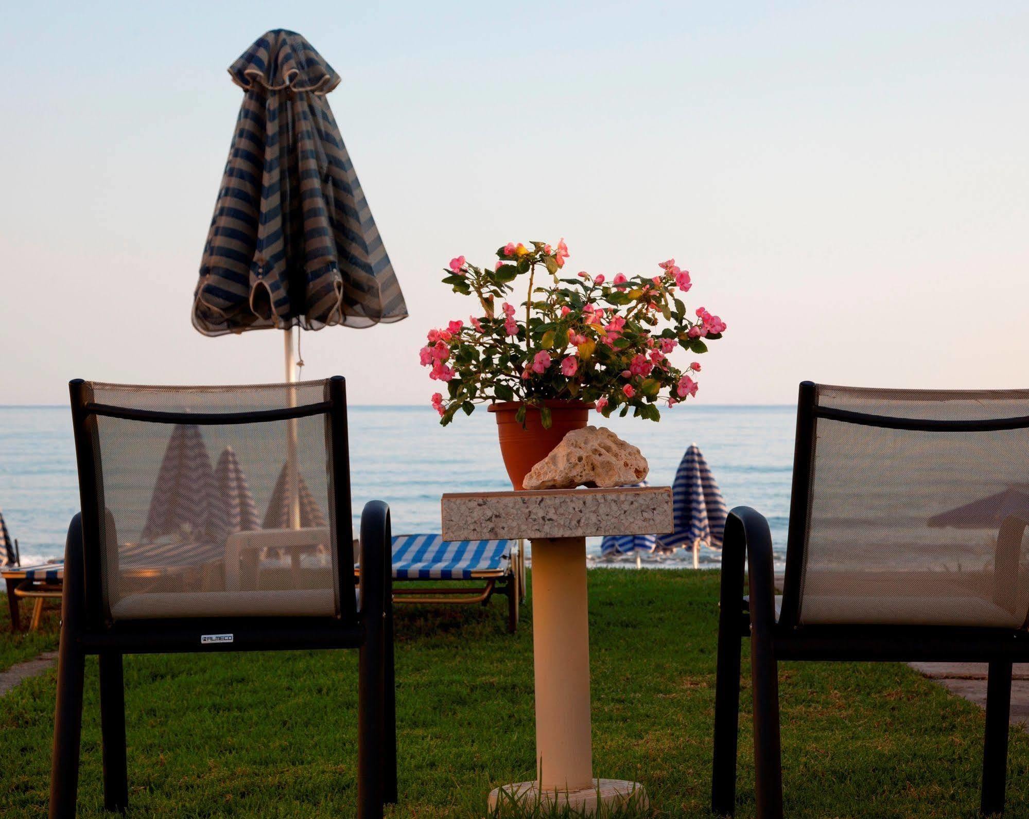 Ermis Suites Platanias  Exterior photo